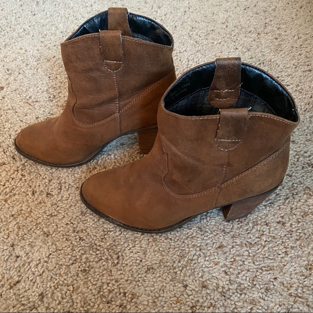A’ltard State Booties